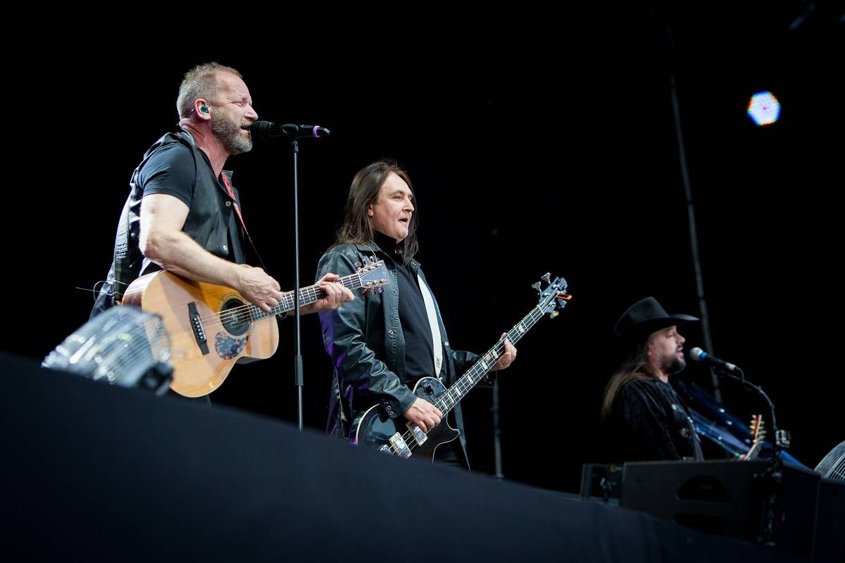 Lucie naordinovala Šrouby do hlavy i Pražanům! 30 let oslavila v Edenu