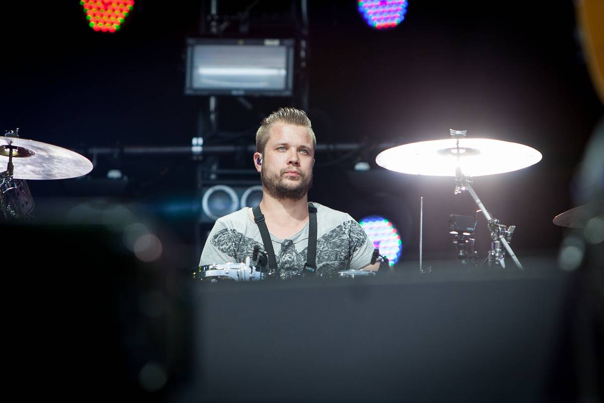 Lucie naordinovala Šrouby do hlavy i Pražanům! 30 let oslavila v Edenu