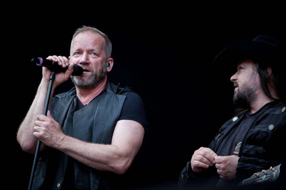 Lucie naordinovala Šrouby do hlavy i Pražanům! 30 let oslavila v Edenu