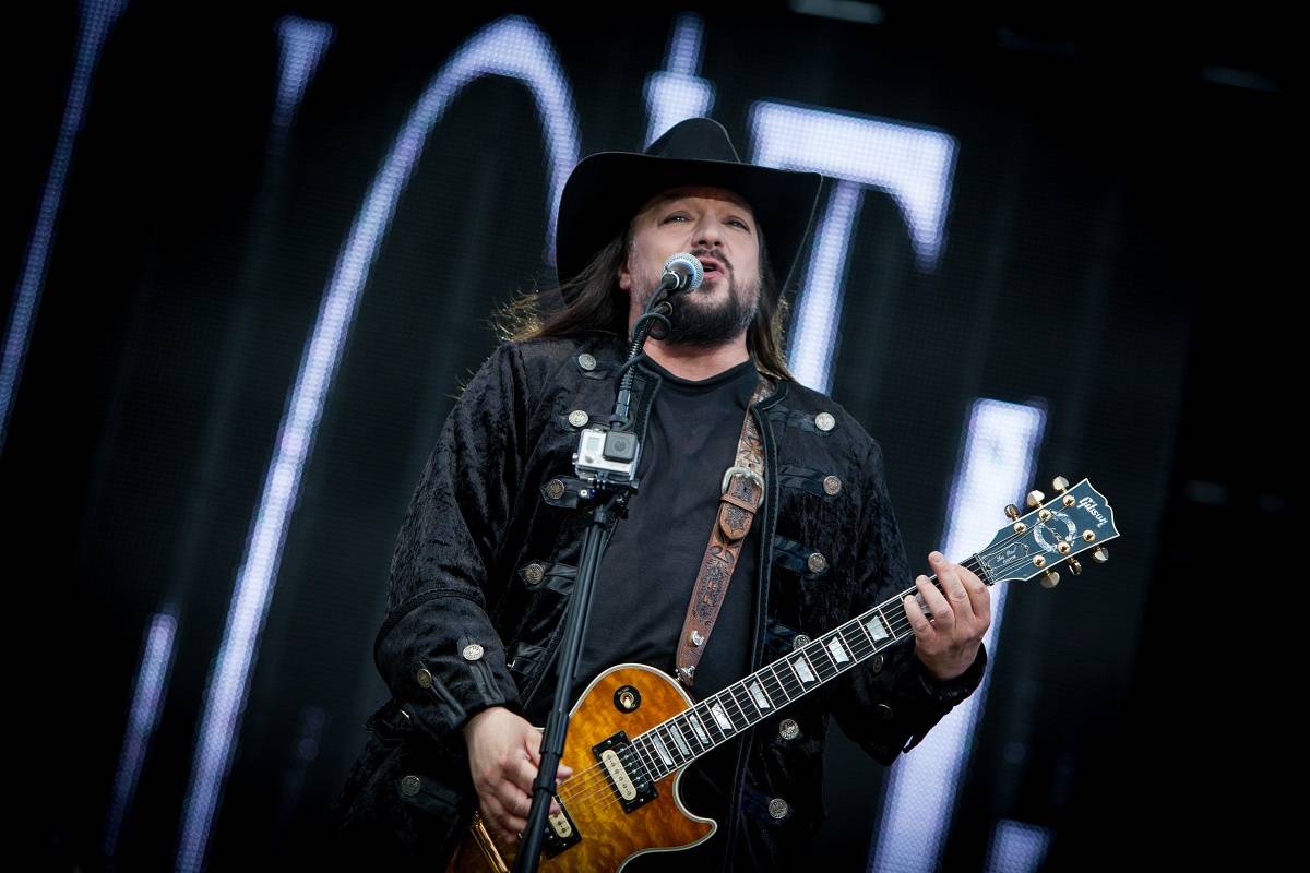 Lucie naordinovala Šrouby do hlavy i Pražanům! 30 let oslavila v Edenu