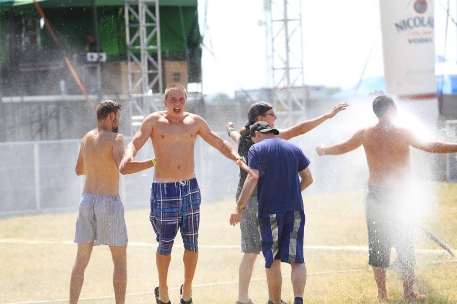 Slovenský Topfest: Druhému dni kralovali Darkness, Rival Sons, Chinaski i letní počasí