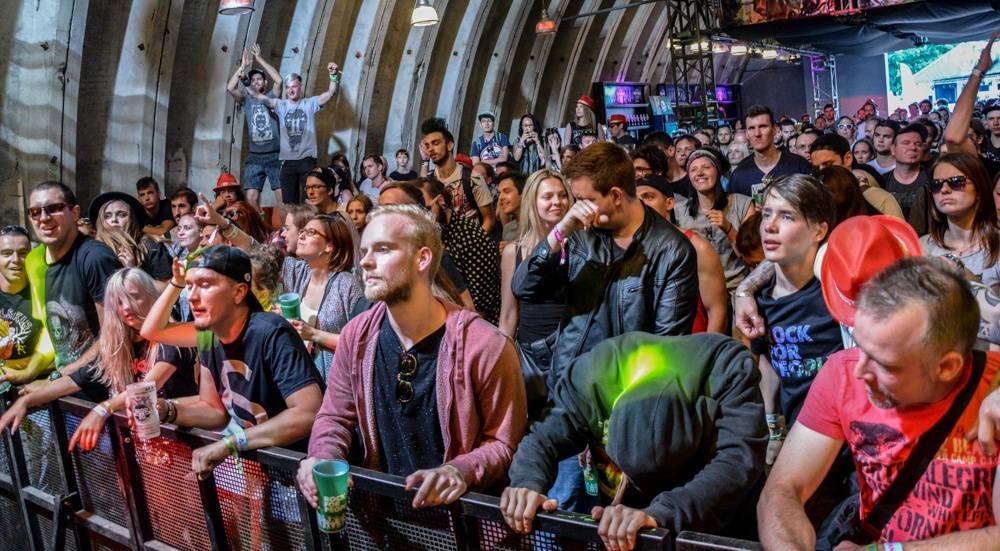 První den Rock for People nezklamal! V Hradci Králové zářili Skillet, Nero či Royal Republic