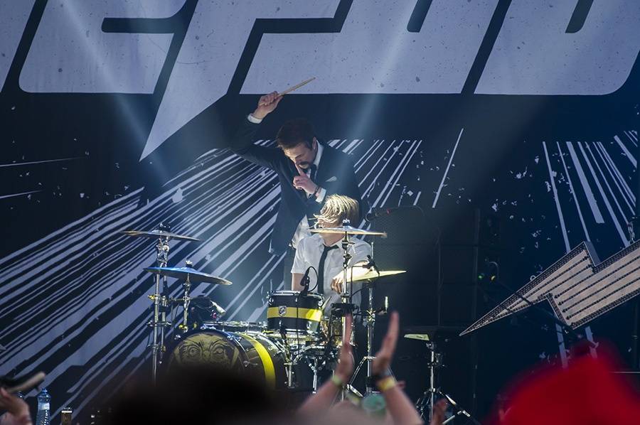 Prvním dnem Rock for People létala energie napříč žánry