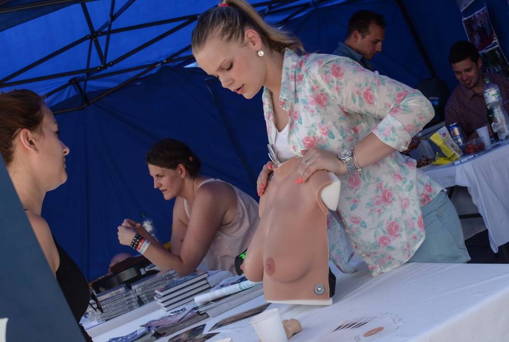 Rock for People přilákal desítky tisíc lidí. Finále obstarali Massive Attack, The 1975 či Enter Shikari