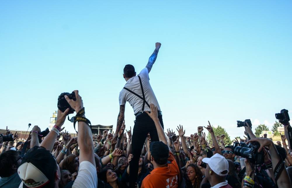 Rock for People přilákal desítky tisíc lidí. Finále obstarali Massive Attack, The 1975 či Enter Shikari