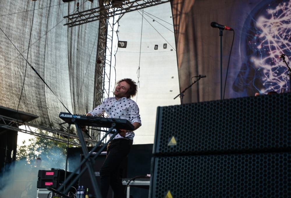 Rock for People přilákal desítky tisíc lidí. Finále obstarali Massive Attack, The 1975 či Enter Shikari