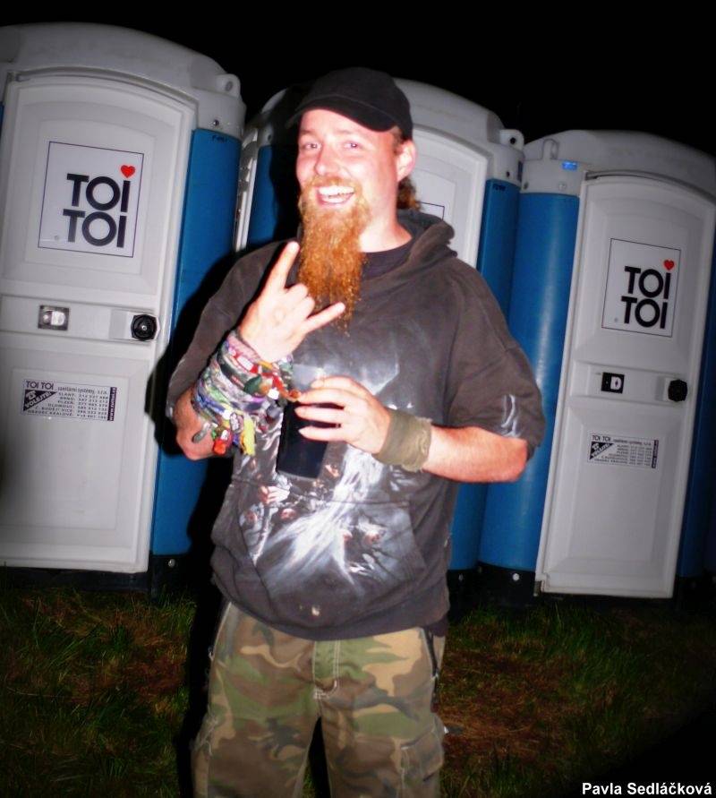 Spálené Poříčí žilo tvrdou muzikou. Přijeli Orphaned Land, Dymytry i Arakain