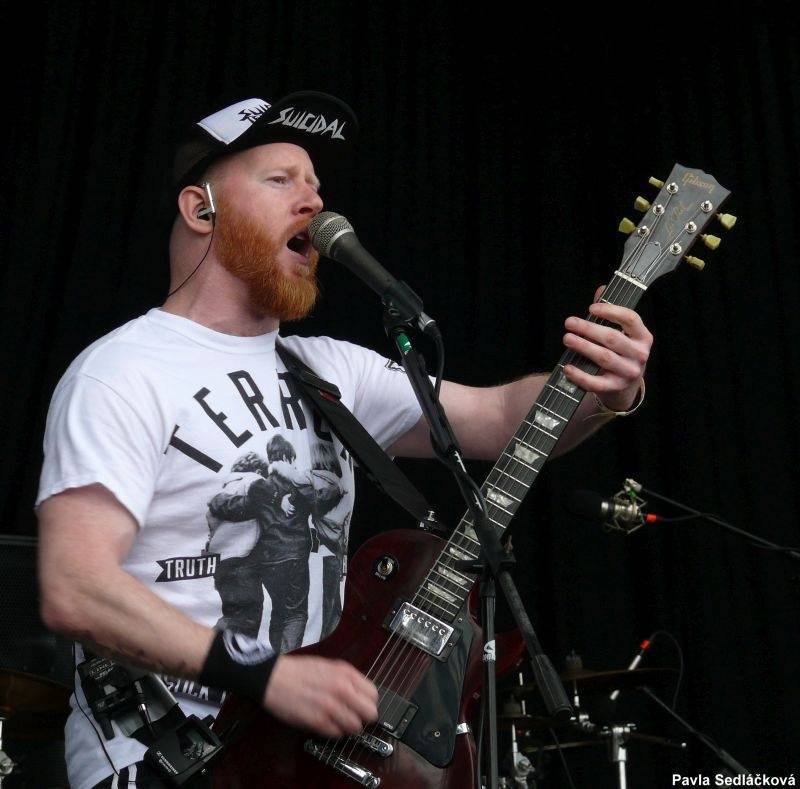 Spálené Poříčí žilo tvrdou muzikou. Přijeli Orphaned Land, Dymytry i Arakain