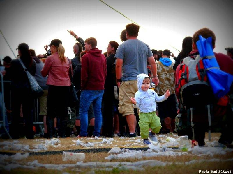 Spálené Poříčí žilo tvrdou muzikou. Přijeli Orphaned Land, Dymytry i Arakain