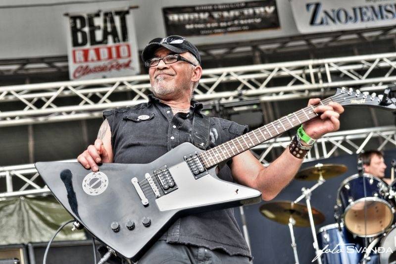 Rocková Hostim: Diváky bavili ZakázanÝovoce, oheň i zahraniční kapely