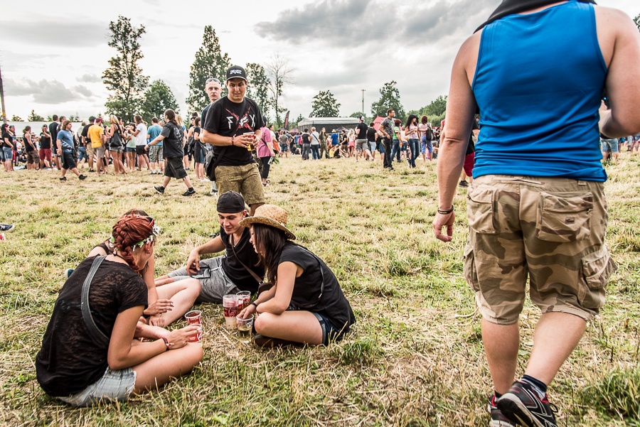V Holýšově odstartoval ďábelský mejdan. Festival Pekelný ostrov vítá Rybičky 48 nebo Chinaski