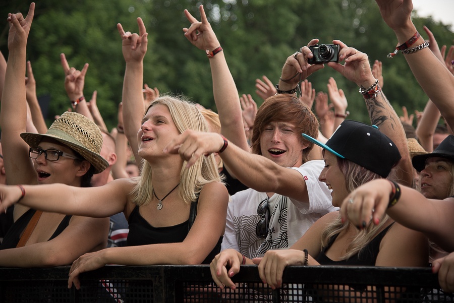 V Holýšově odstartoval ďábelský mejdan. Festival Pekelný ostrov vítá Rybičky 48 nebo Chinaski