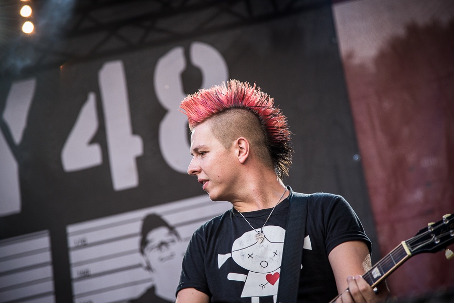 V Holýšově odstartoval ďábelský mejdan. Festival Pekelný ostrov vítá Rybičky 48 nebo Chinaski