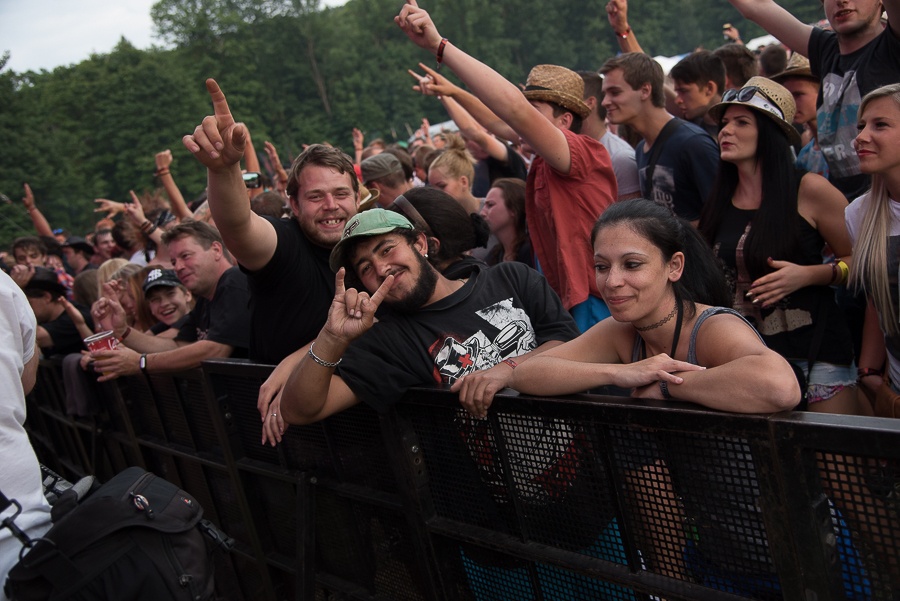 V Holýšově odstartoval ďábelský mejdan. Festival Pekelný ostrov vítá Rybičky 48 nebo Chinaski