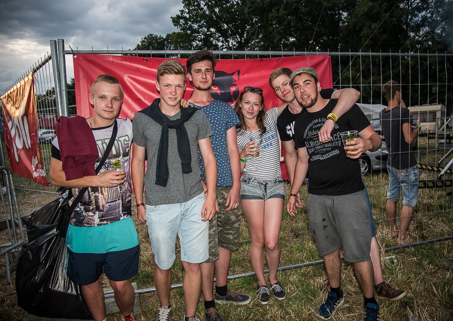 V Holýšově odstartoval ďábelský mejdan. Festival Pekelný ostrov vítá Rybičky 48 nebo Chinaski