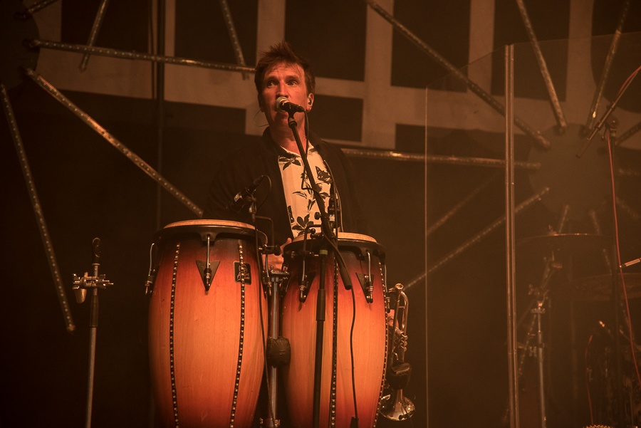 V Holýšově odstartoval ďábelský mejdan. Festival Pekelný ostrov vítá Rybičky 48 nebo Chinaski