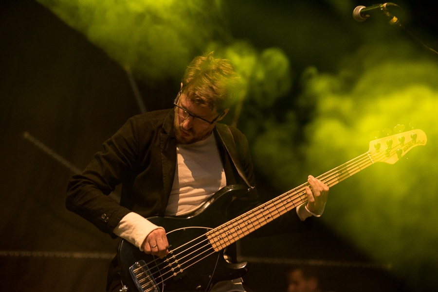 V Holýšově odstartoval ďábelský mejdan. Festival Pekelný ostrov vítá Rybičky 48 nebo Chinaski