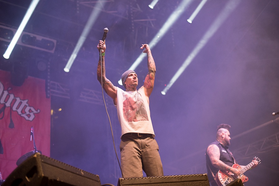 V Holýšově odstartoval ďábelský mejdan. Festival Pekelný ostrov vítá Rybičky 48 nebo Chinaski