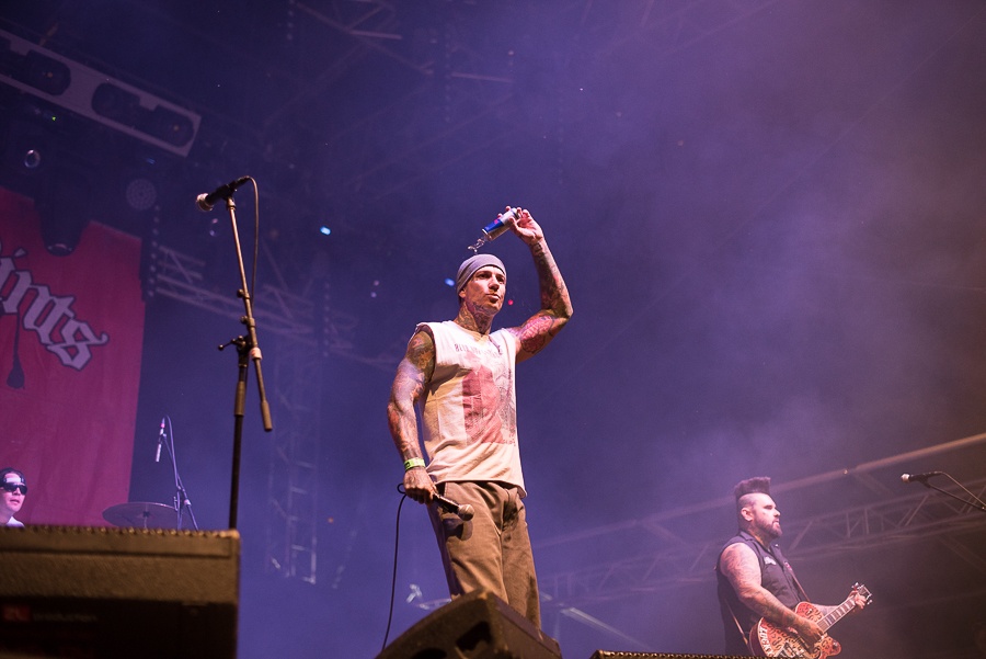 V Holýšově odstartoval ďábelský mejdan. Festival Pekelný ostrov vítá Rybičky 48 nebo Chinaski