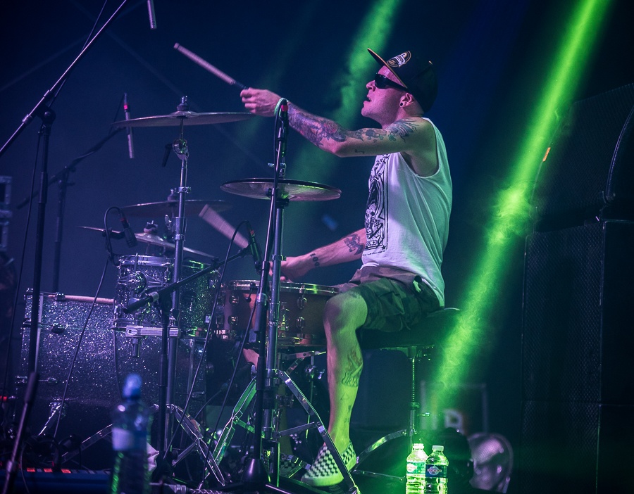 V Holýšově odstartoval ďábelský mejdan. Festival Pekelný ostrov vítá Rybičky 48 nebo Chinaski