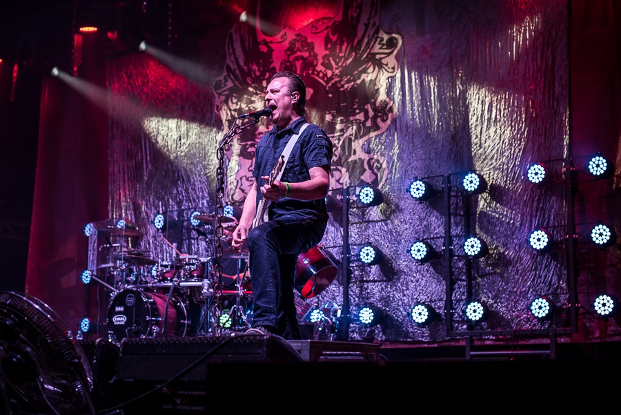 V Holýšově odstartoval ďábelský mejdan. Festival Pekelný ostrov vítá Rybičky 48 nebo Chinaski