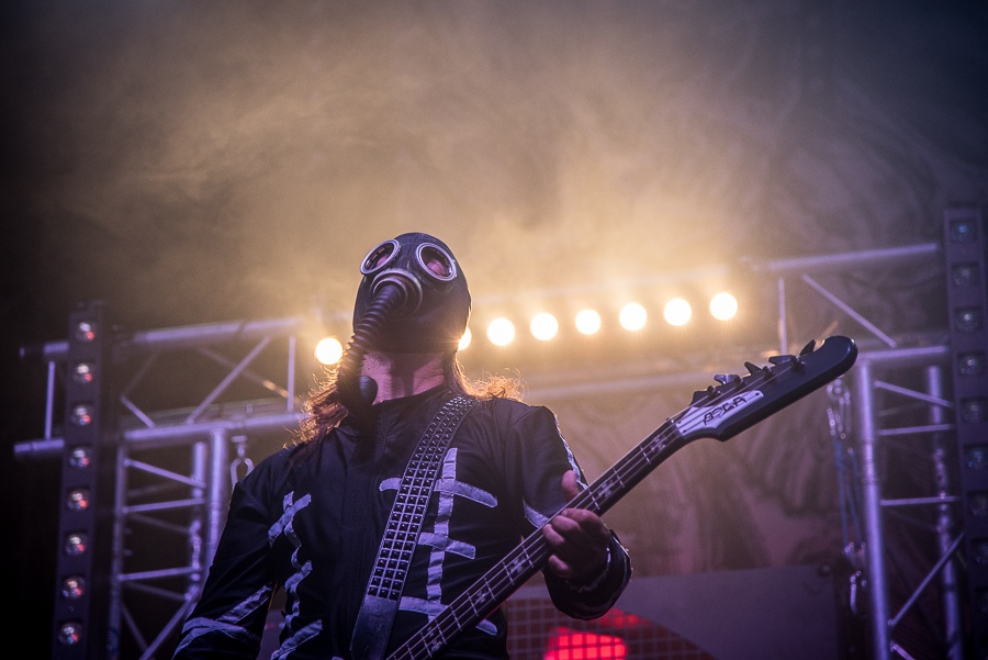 V Holýšově odstartoval ďábelský mejdan. Festival Pekelný ostrov vítá Rybičky 48 nebo Chinaski