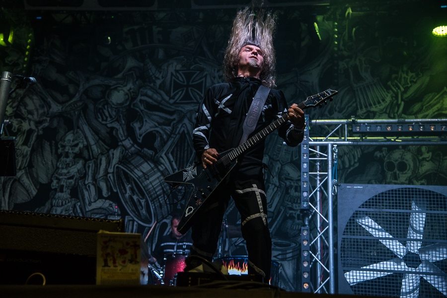 V Holýšově odstartoval ďábelský mejdan. Festival Pekelný ostrov vítá Rybičky 48 nebo Chinaski