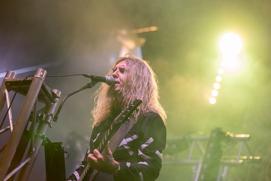 V Holýšově odstartoval ďábelský mejdan. Festival Pekelný ostrov vítá Rybičky 48 nebo Chinaski