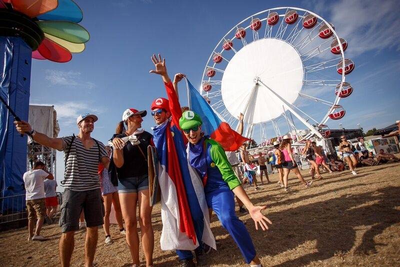 Balaton Sound: Desátý ročník oslavili Macklemore, Martin Garrix, Armin van Buuren i Chris Brown