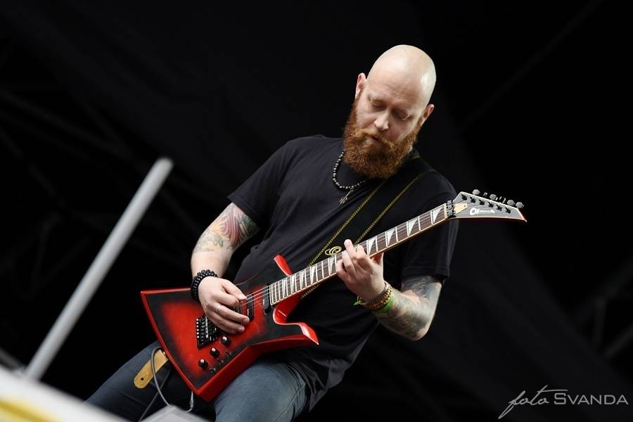 Masters Of Rock odstartovali Apocalyptica, Testament, Škwor a déšť