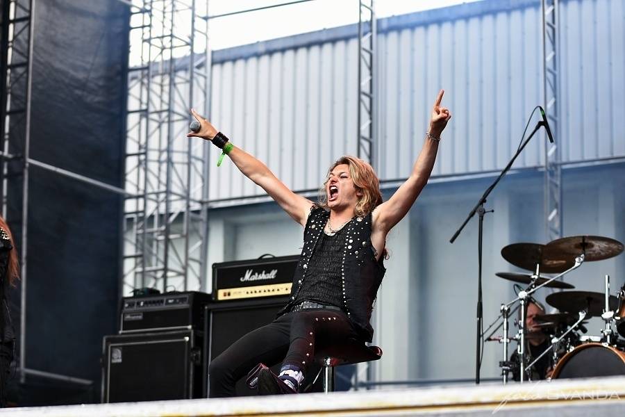 Masters Of Rock odstartovali Apocalyptica, Testament, Škwor a déšť