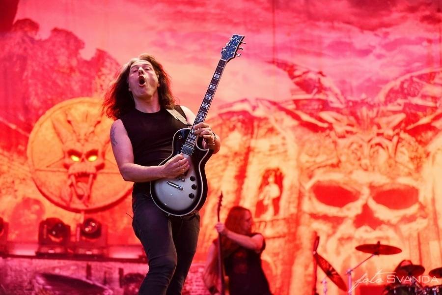 Masters Of Rock odstartovali Apocalyptica, Testament, Škwor a déšť