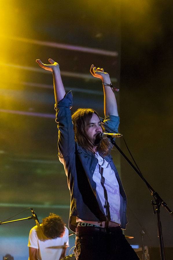 Colours Of Ostrava, den první: Déšť zábavu nepokazil, hráli Tame Impala i M83