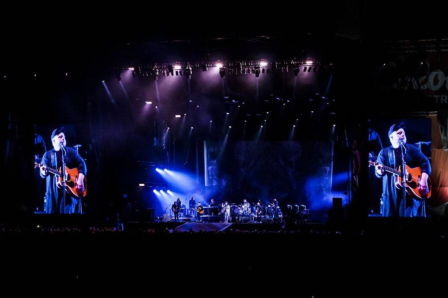 Druhý den Colours ovládli Of Monsters And Men a Aurora