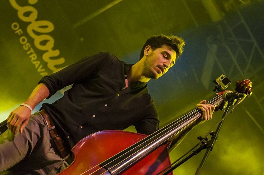 Druhý den Colours ovládli Of Monsters And Men a Aurora