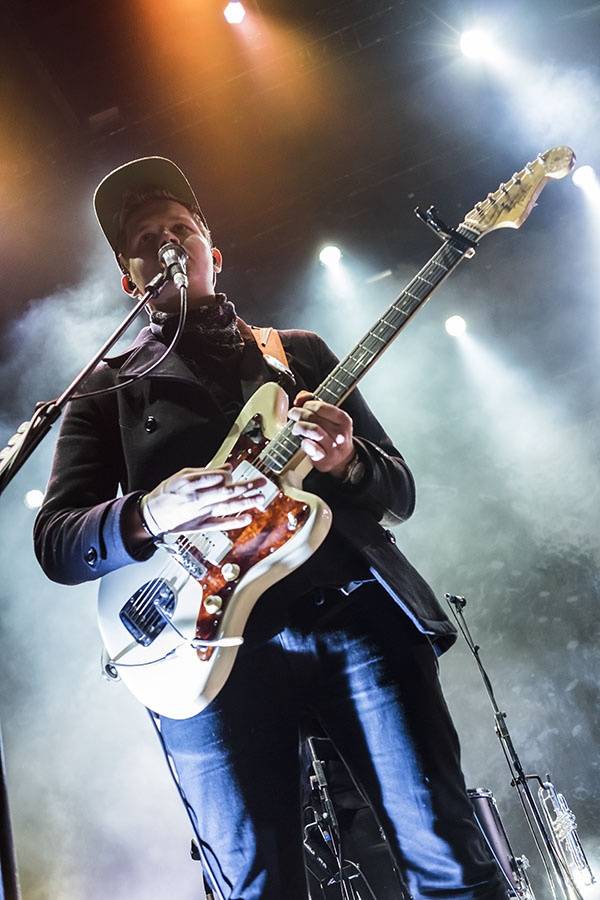 Druhý den Colours ovládli Of Monsters And Men a Aurora