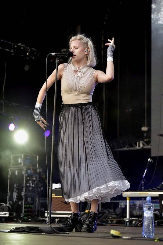 Na Colours Of Ostrava se diváci bavili i druhý den. Hráli Of Monsters And Men, Aurora i Anohni