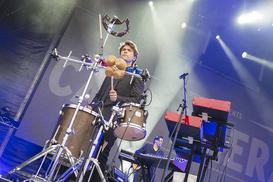 Colours Of Ostrava: Sobota opět ve znamení deště, ale i výjimečné Caro Emerald, Kodaline a Dj Boys Noize