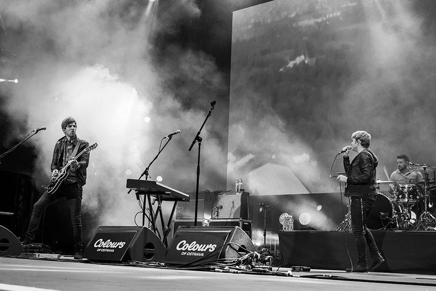 Colours Of Ostrava: Sobota opět ve znamení deště, ale i výjimečné Caro Emerald, Kodaline a Dj Boys Noize