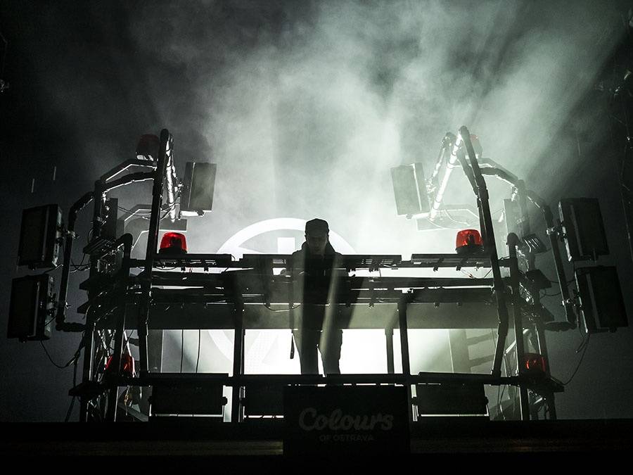 Colours Of Ostrava: Sobota opět ve znamení deště, ale i výjimečné Caro Emerald, Kodaline a Dj Boys Noize