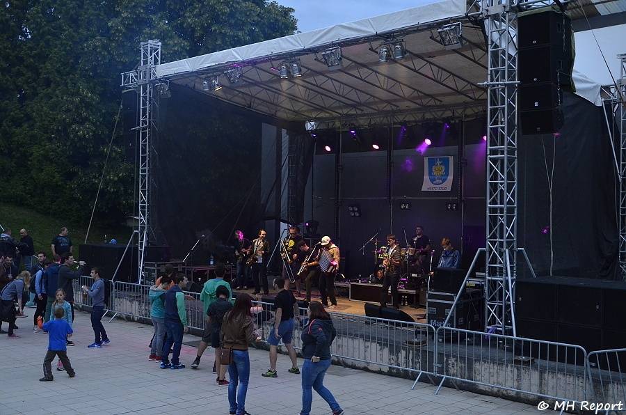 Na Stodské pouti řádili Pipes and Pints jako černá ruka