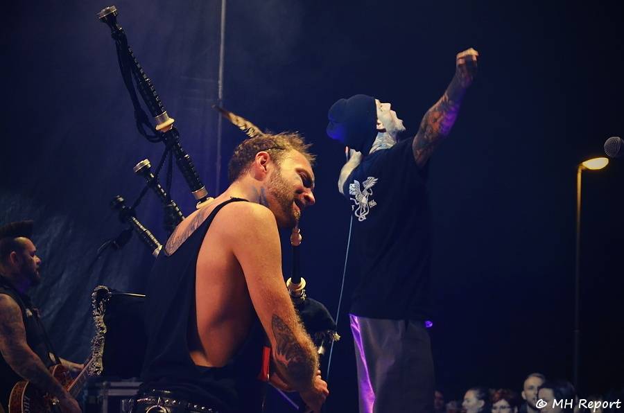 Na Stodské pouti řádili Pipes and Pints jako černá ruka