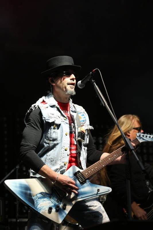 Hrady.cz začaly na Točníku: Velkolepou show obstaral Kabát, hráli i Rybičky 48 nebo Skyline