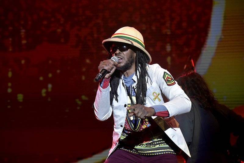 Třetí den Colours: Výtečná Caro Emerald, nudní Kodaline a vytrvalý déšť