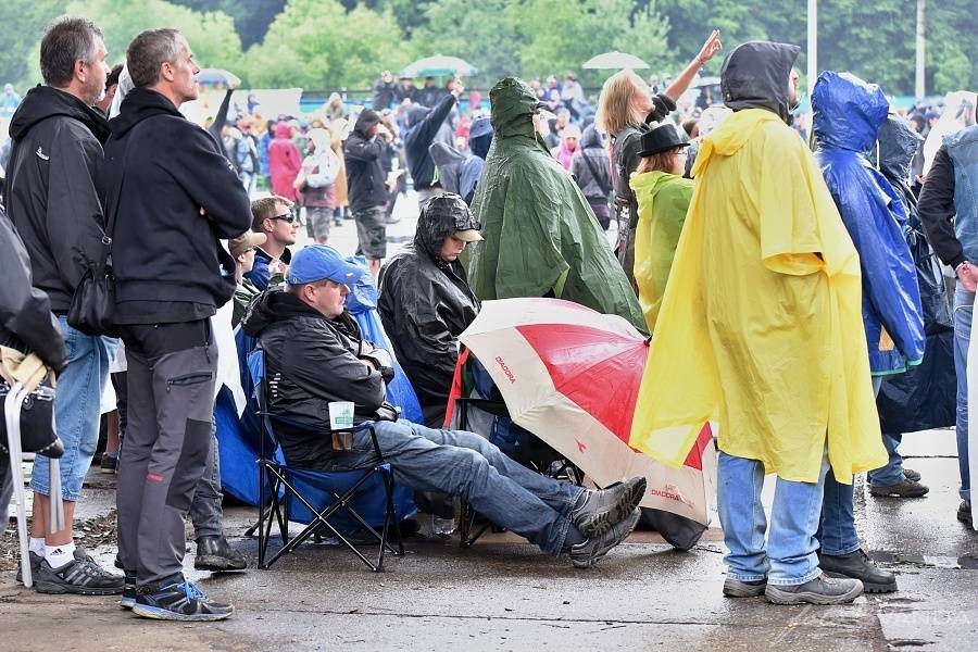 Déšť na Masters Of Rock zahnali Amon Amarth, Megadeth nakonec nepřijedou
