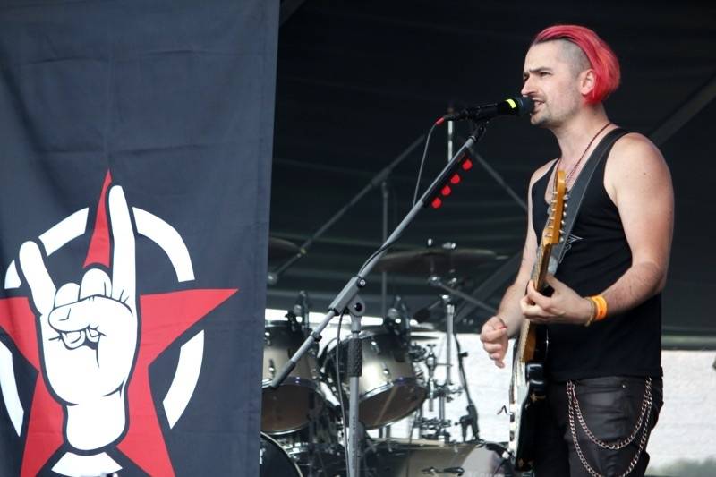 Start festivalu Hrady.cz na Točníku: Kabát, Divokej Bill, Rybičky 48 i zábavný program pro celou rodinu 