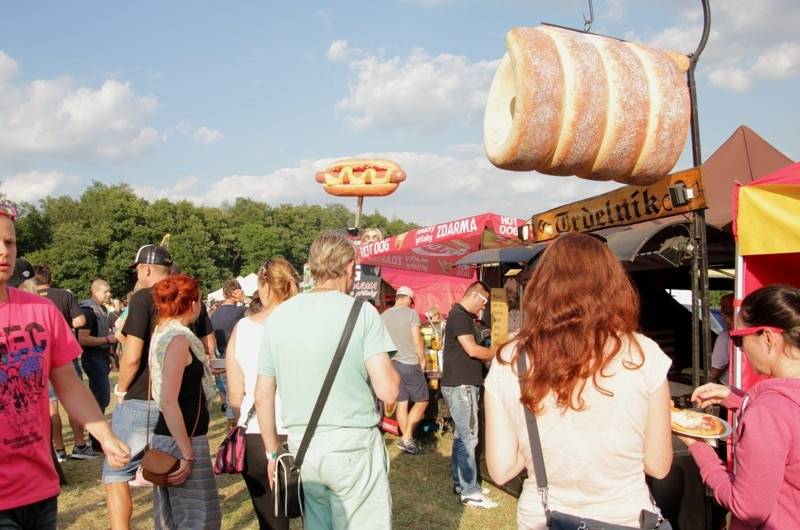 Start festivalu Hrady.cz na Točníku: Kabát, Divokej Bill, Rybičky 48 i zábavný program pro celou rodinu 