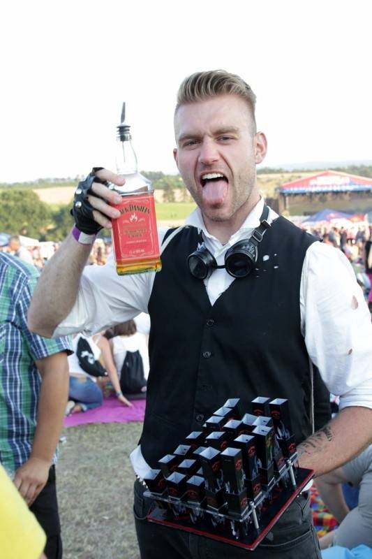 Start festivalu Hrady.cz na Točníku: Kabát, Divokej Bill, Rybičky 48 i zábavný program pro celou rodinu 