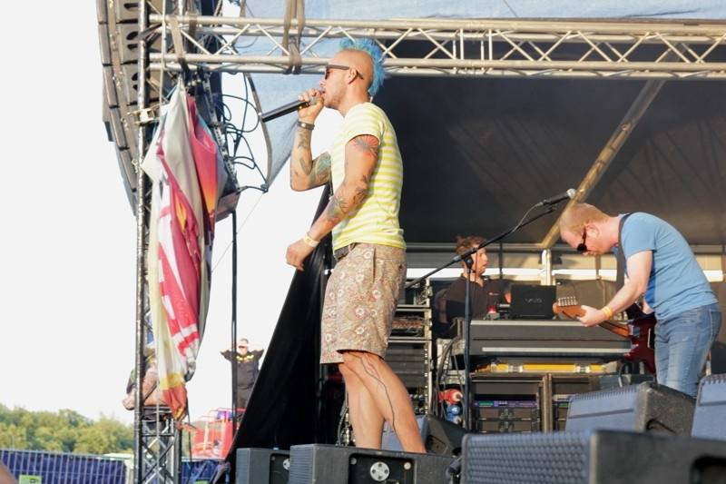 Start festivalu Hrady.cz na Točníku: Kabát, Divokej Bill, Rybičky 48 i zábavný program pro celou rodinu 