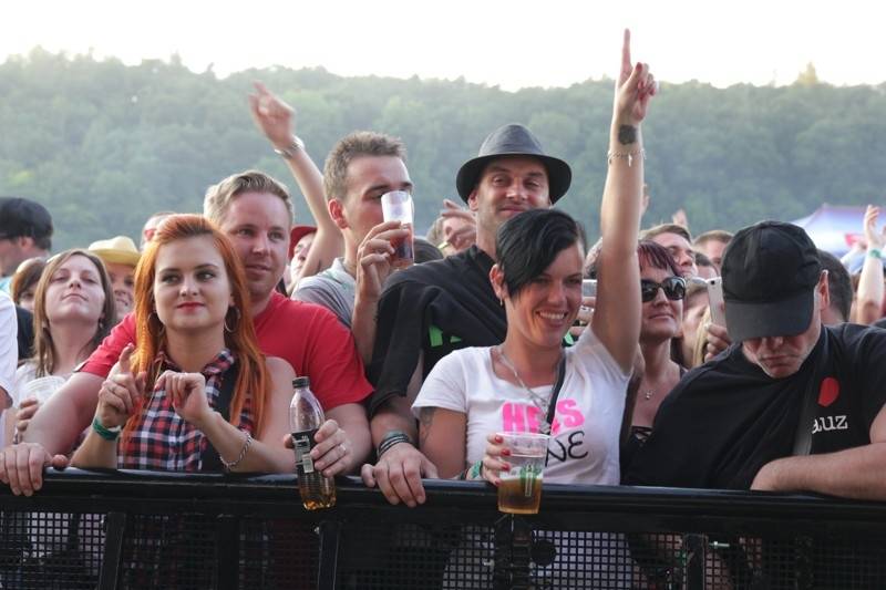 Start festivalu Hrady.cz na Točníku: Kabát, Divokej Bill, Rybičky 48 i zábavný program pro celou rodinu 